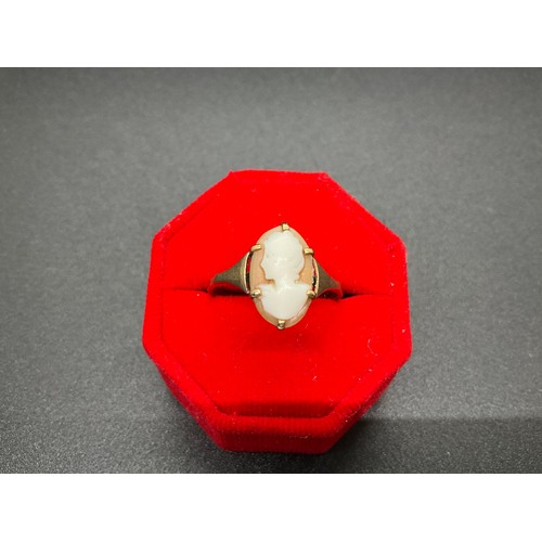 222 - 9CT GOLD CAMEO RING 
TW 1.9G BRITISH SIZE Q