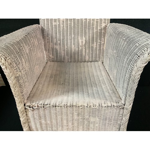 313 - BADGED LUSTY LLOYD LOOM BEDROOM CHAIR