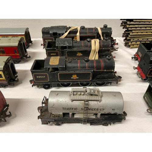 6 - VINTAGE HORNBY TRAIN SET TO INCLUDE ENGINES CARRIAGES TRACK CONTROLLERS ETC