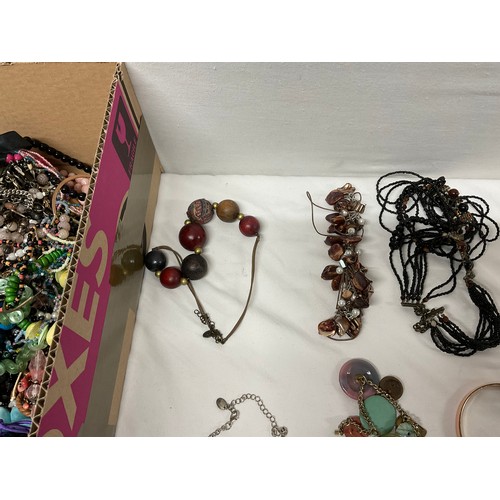 21 - BOX OF COSTUME JEWELLERY