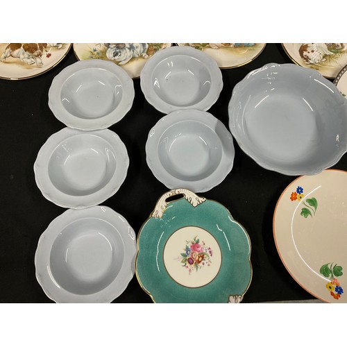 59 - BOX OF CHINA TO INCLUDE WEDGWOOD COALPORT ROYAL GRAFTON COLLECTORS PLATES ETC