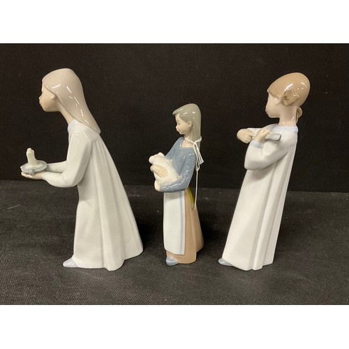 92 - 3 LLADRO GIRL FIGURES ( ONE A/F)