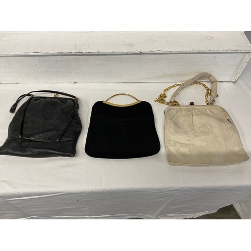 Lot 3         