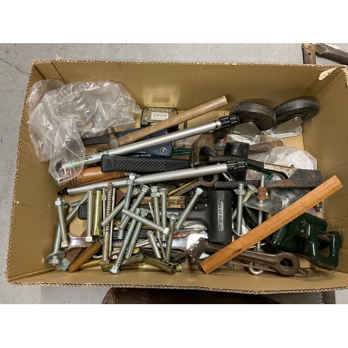 72 - BOX OF ODDS TO INCLUDE WOOD SAW, RULE, TOOLS, GLASS LUSTRE DROPPERS, LEATHER GALDSTONE MEDICAL BAG E... 