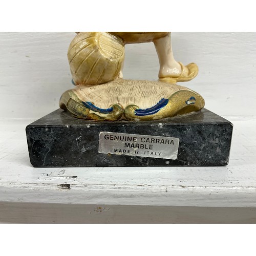 95 - GIRL STATUE WITH HOOP ON MARBLE BASS H9