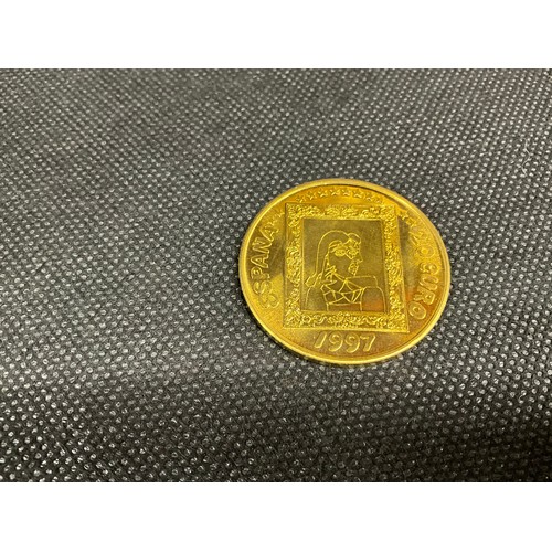 102 - ONE 10 EURO COIN FOUR 20 EURO COINS AND THREE 25 EURO COINS