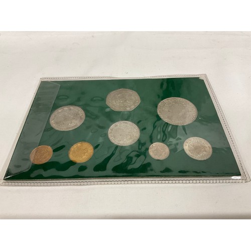 104 - A QUANTITY OF MIXED FORIEGN COINAGE