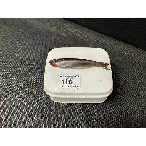 110 - FOUR ART DECO SARDINE DISHES