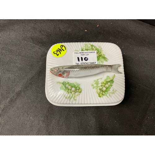 110 - FOUR ART DECO SARDINE DISHES