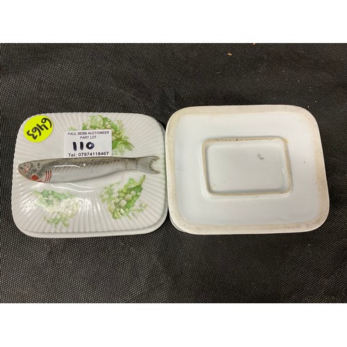 110 - FOUR ART DECO SARDINE DISHES