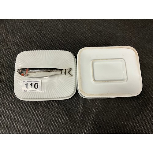 110 - FOUR ART DECO SARDINE DISHES