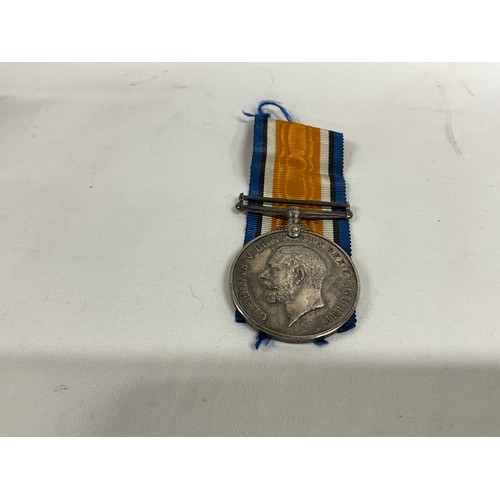 111 - A QUANTITY OF FIRST WORLD WAR MEDALS INCLUDING MINATURES
