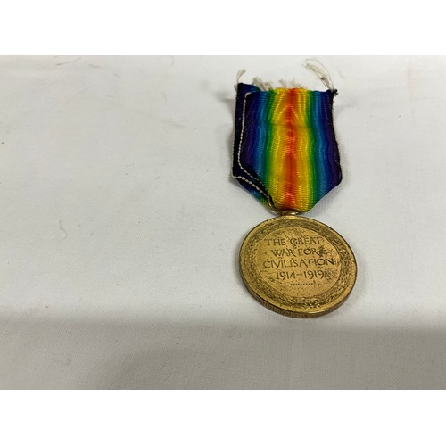 111 - A QUANTITY OF FIRST WORLD WAR MEDALS INCLUDING MINATURES