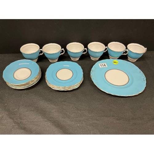 114 - VINTAGE COLCOUGH BONE CHINA TEA AND SANDWHICH SET 19 PIECES