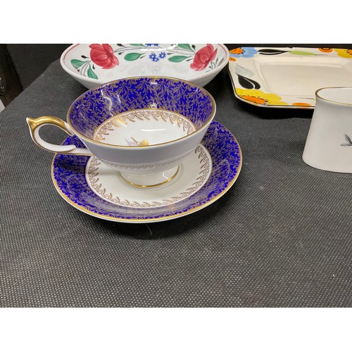 201 - BOX OF CHINA TO INCLUDE DENBY, COALPORT, ROYAL DOULTON, VICTORIAN ORIENTAL TEAPOT ETC