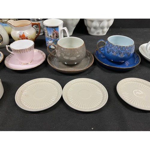 201 - BOX OF CHINA TO INCLUDE DENBY, COALPORT, ROYAL DOULTON, VICTORIAN ORIENTAL TEAPOT ETC