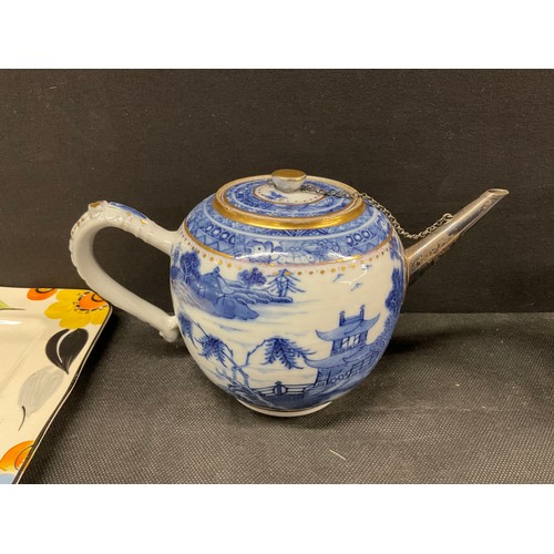 201 - BOX OF CHINA TO INCLUDE DENBY, COALPORT, ROYAL DOULTON, VICTORIAN ORIENTAL TEAPOT ETC