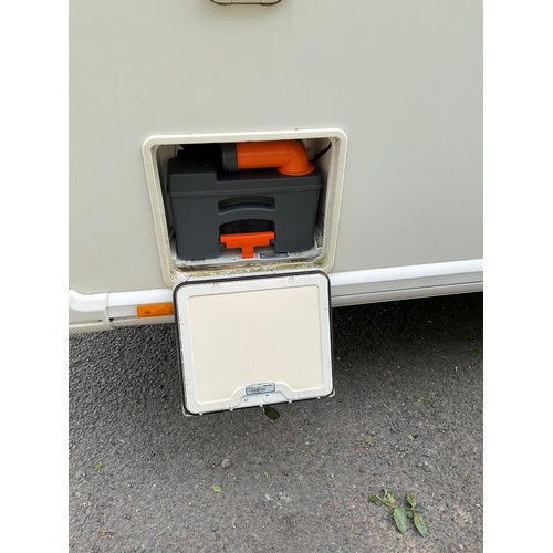 522 - 2015 BAILEY UNICORN III MADRID SINGLE AXLE 3 BERTH TOURING CARAVAN WITH FITTED MOTOR MOVER,SERVICE H... 