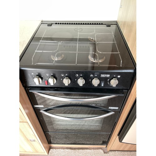 522 - 2015 BAILEY UNICORN III MADRID SINGLE AXLE 3 BERTH TOURING CARAVAN WITH FITTED MOTOR MOVER,SERVICE H... 