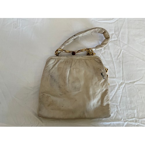 2 - 3 VINTAGE LADIES HANDBAGS
