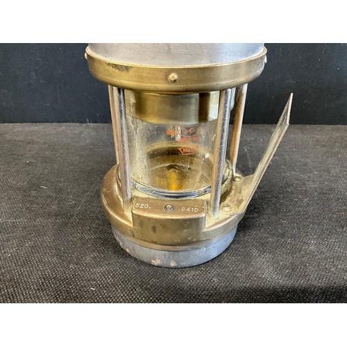 4 - VINTAGE WOLF MINERS LAMP H8”