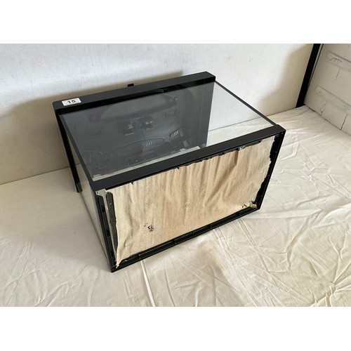 15 - TETRA FISH/REPTILE TANK H15L16W11