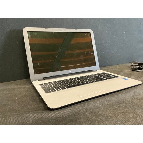 17 - HP LAPTOP WITH CHARGER