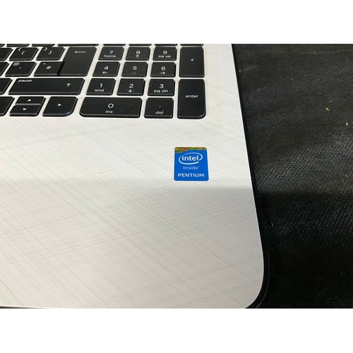 17 - HP LAPTOP WITH CHARGER