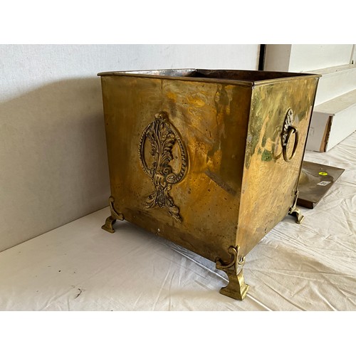 27 - LARGE EDWARDIAN BRASS COAL BOX WITH LINER H19 L12 W12”