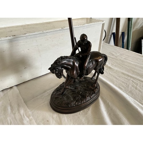 51 - MODERN EQUESTRIAN THEMED TABLE LAMP H17”