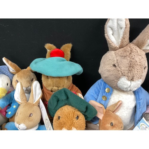 125 - LARGE COLLECTION BEATRIX POTTER SOFT TOYS PETER RABBIT ETC
