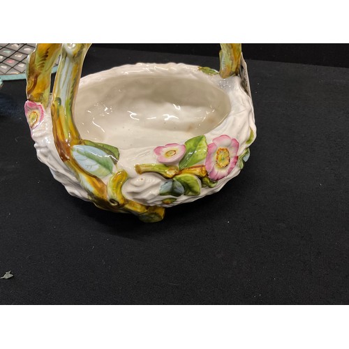 133 - ROYAL WORCESTER SWEET BASKET 2 STAFFORDSHIRE BASKETS