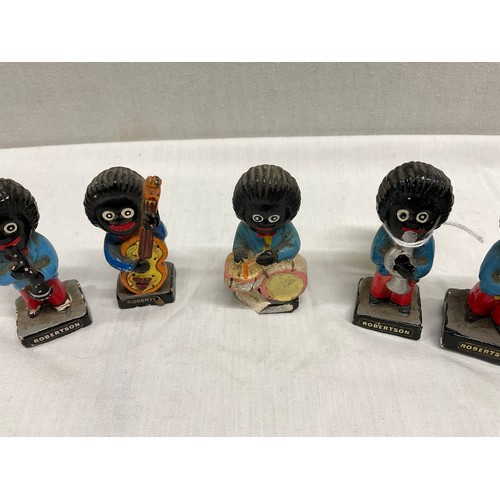 137 - 5 VINTAGE ROBERTSON BAND MEMBER (1 A/F)