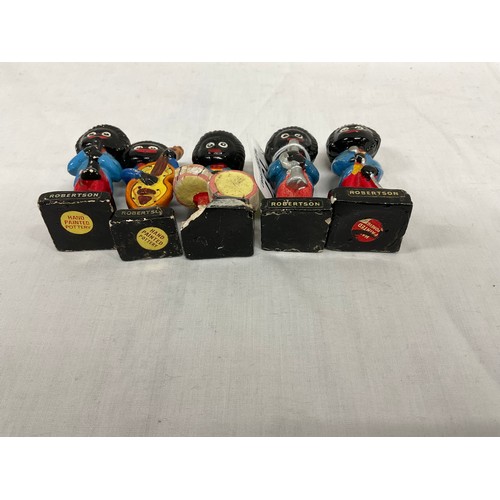 137 - 5 VINTAGE ROBERTSON BAND MEMBER (1 A/F)