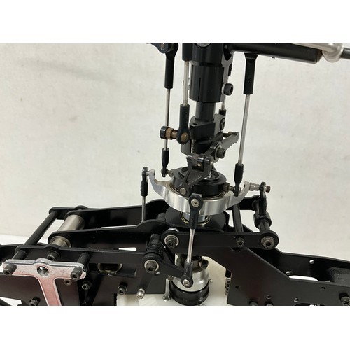147 - HOBBY GRADE REMOTE CONTROL HELICOPTER FRAME AND ENGINE A/F