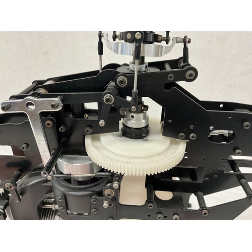 147 - HOBBY GRADE REMOTE CONTROL HELICOPTER FRAME AND ENGINE A/F