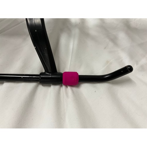 147 - HOBBY GRADE REMOTE CONTROL HELICOPTER FRAME AND ENGINE A/F