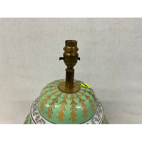 275 - GREEN PATTERN CERAMIC TABLE LAMP