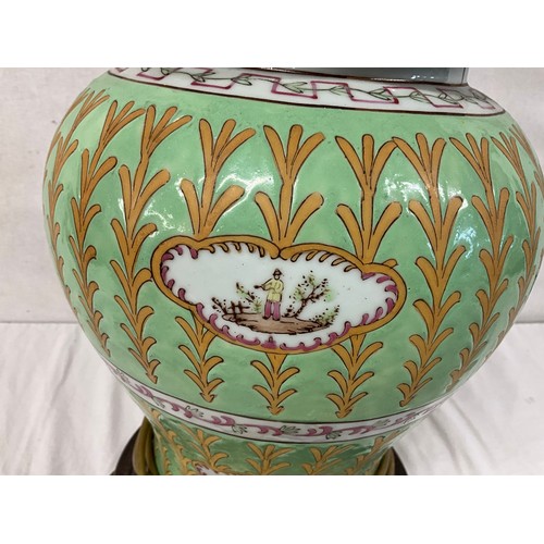 275 - GREEN PATTERN CERAMIC TABLE LAMP