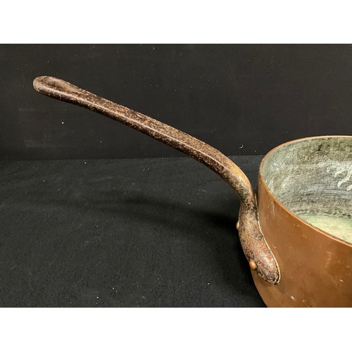281 - HEAVY ANTIQUE COPPER SAUCEPAN
