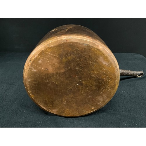 281 - HEAVY ANTIQUE COPPER SAUCEPAN