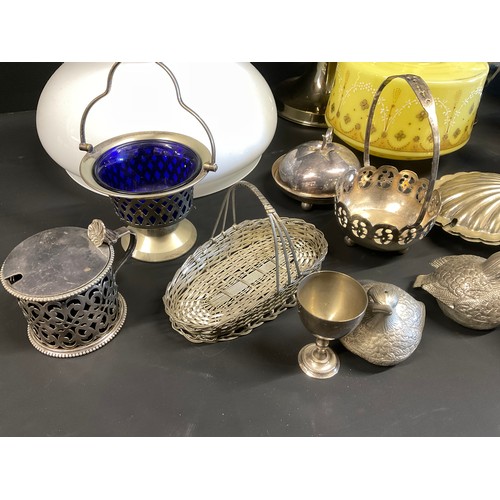 66 - BOX OF COLECTABLES - BRASS LAMP ORIENTAL VASES ETC