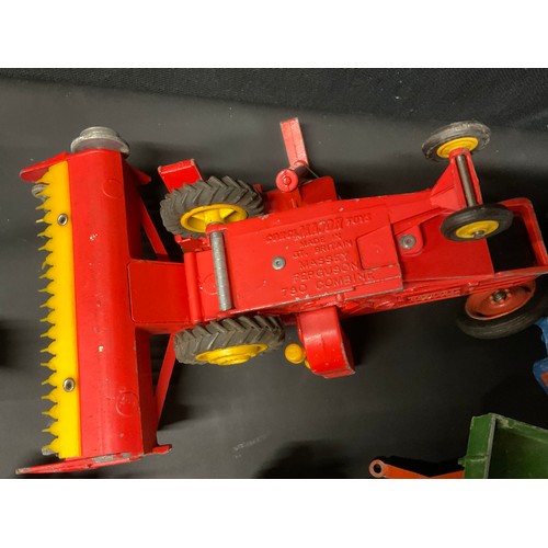 92 - COLLECTION OF VINTAGE MODEL VEHICLES - BRITAINS CORGI LESNEY DINKY ETC