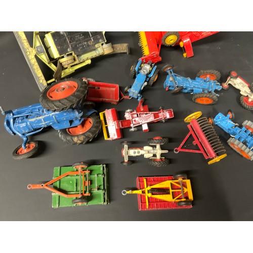 92 - COLLECTION OF VINTAGE MODEL VEHICLES - BRITAINS CORGI LESNEY DINKY ETC