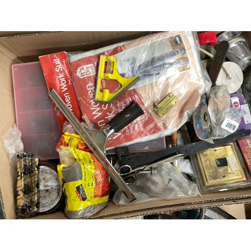 123 - 6 BOXES OF WORKSHOP ITEMS TO INCLUDE MAKITA ELECTRIC PLANER, CORDLESS DRILL, HAND TOOLS, HARDWARE ET... 