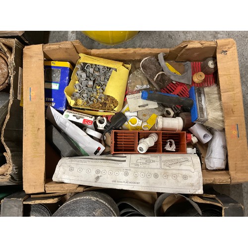 124 - 5 BOXES AND TUB OF HARDWARE & TOOLS, PLASTIC FLASHING ETC