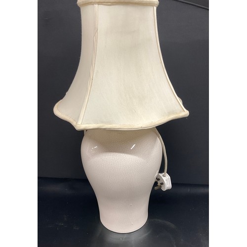 129 - LARGE MODERN CERAMIC TABLE LAMP WITH SHADE H26