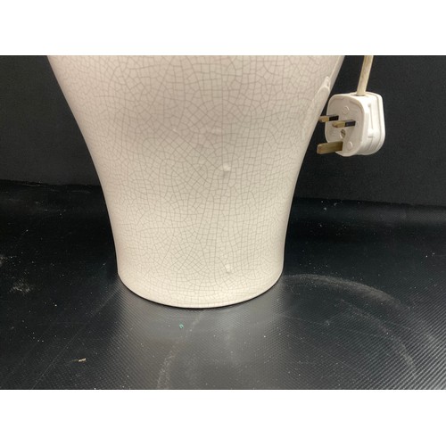 129 - LARGE MODERN CERAMIC TABLE LAMP WITH SHADE H26