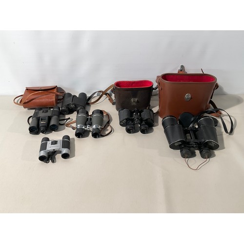 158 - BOX TO INCLUDE VINTAGE BINOCULARS TO INCLUDE RUSSINA 8 X 30, PENTAX JAPANES 10 X 50
