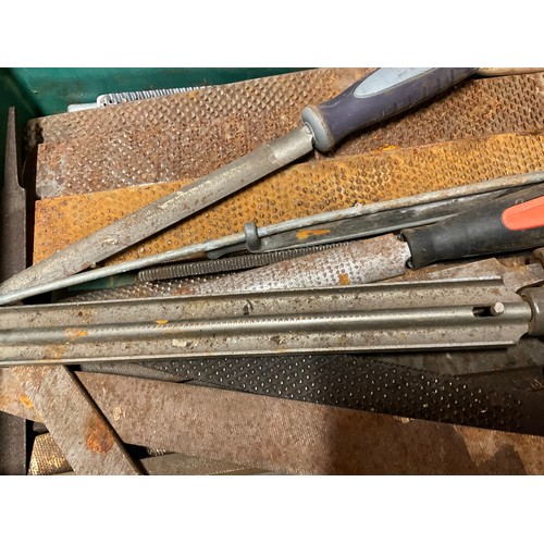 161 - CRATE OF VINTAGE HAND FILES AND RASPS